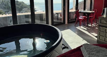 Love room with magnificent sea view