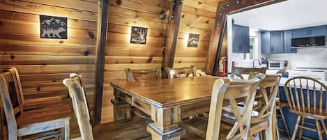 Cabaña Prestigio, 3 habitaciones, cocina, vista a la montaña | Servicio a la habitación