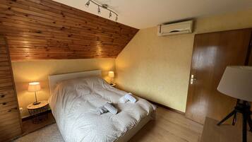 2 bedrooms, free WiFi, bed sheets