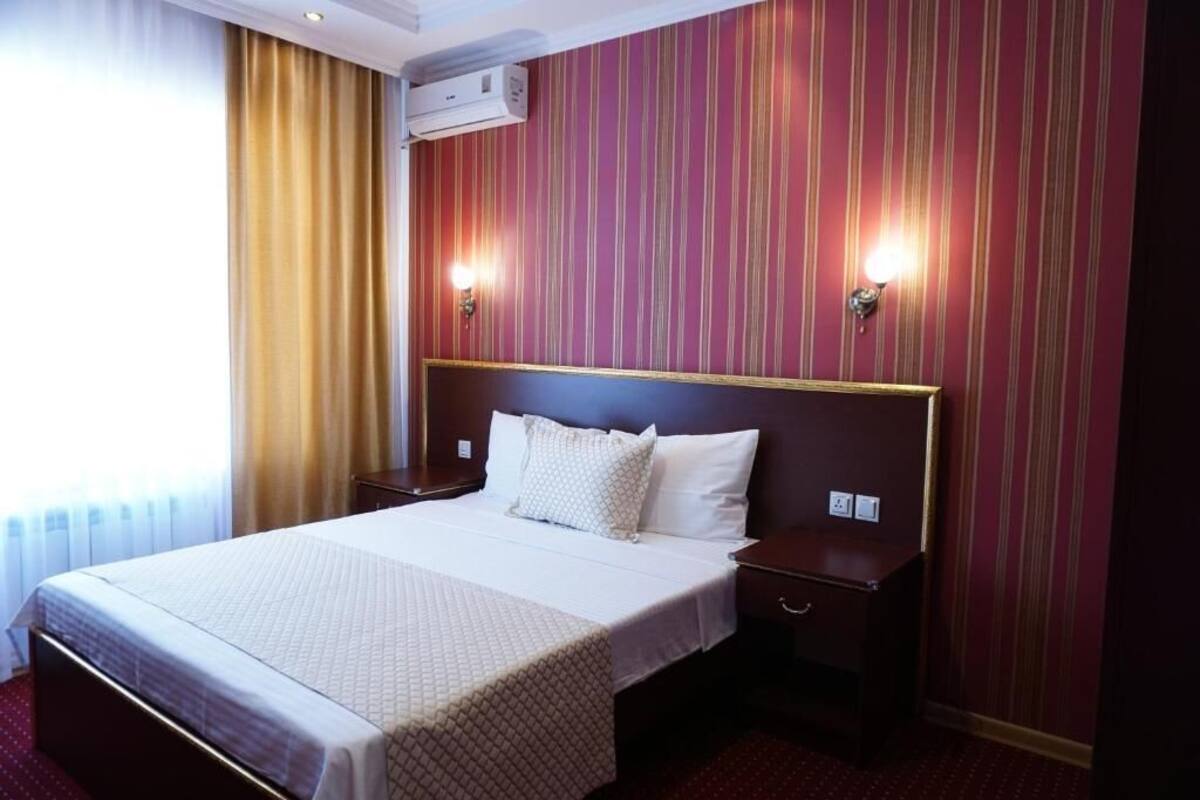 Chambre supérieure double, vue sur la ville | Coffre-fort, système d’insonorisation, accès au Wi-Fi (inclus)