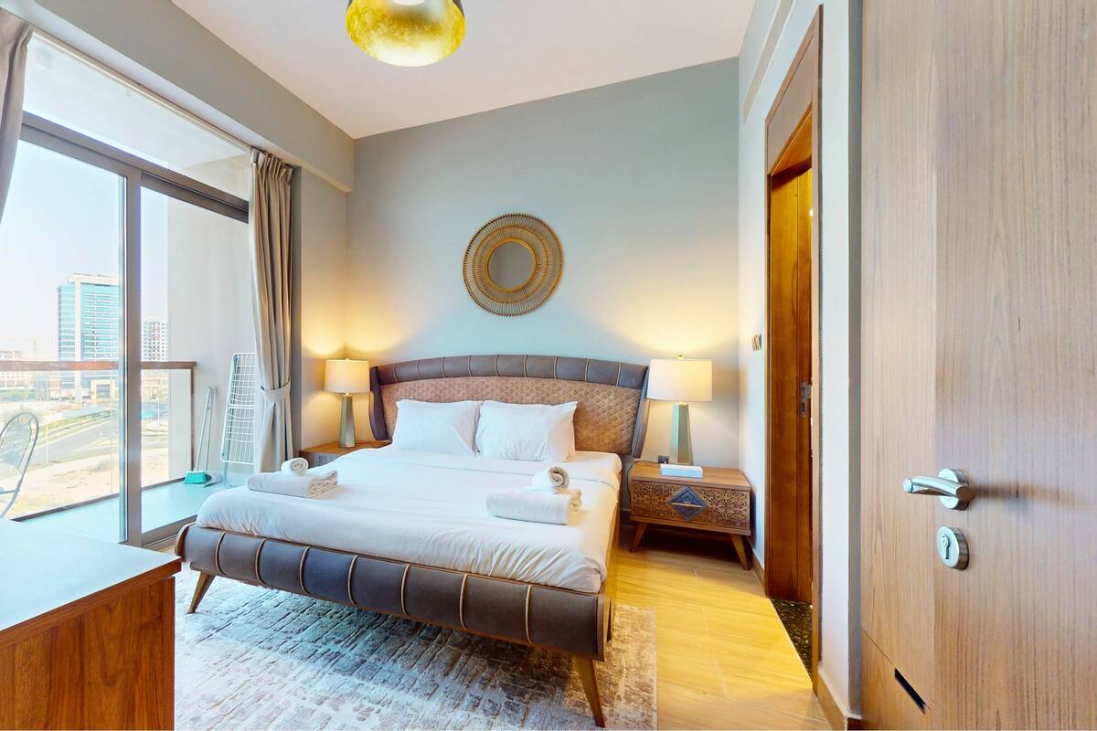 Appartamento Deluxe, balcone, vista città | 1 camera, ferro/asse da stiro, Wi-Fi gratuito