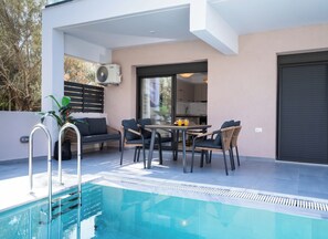 Deluxe Apartment, 1 Bedroom, Poolside | Terrace/patio