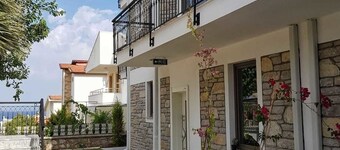 Datça Zeytinevleri Apart