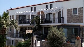 숙박 시설 정면