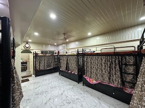 Laptop workspace, soundproofing, free WiFi - Balaji Dormitory In Andheri (Mumbai)