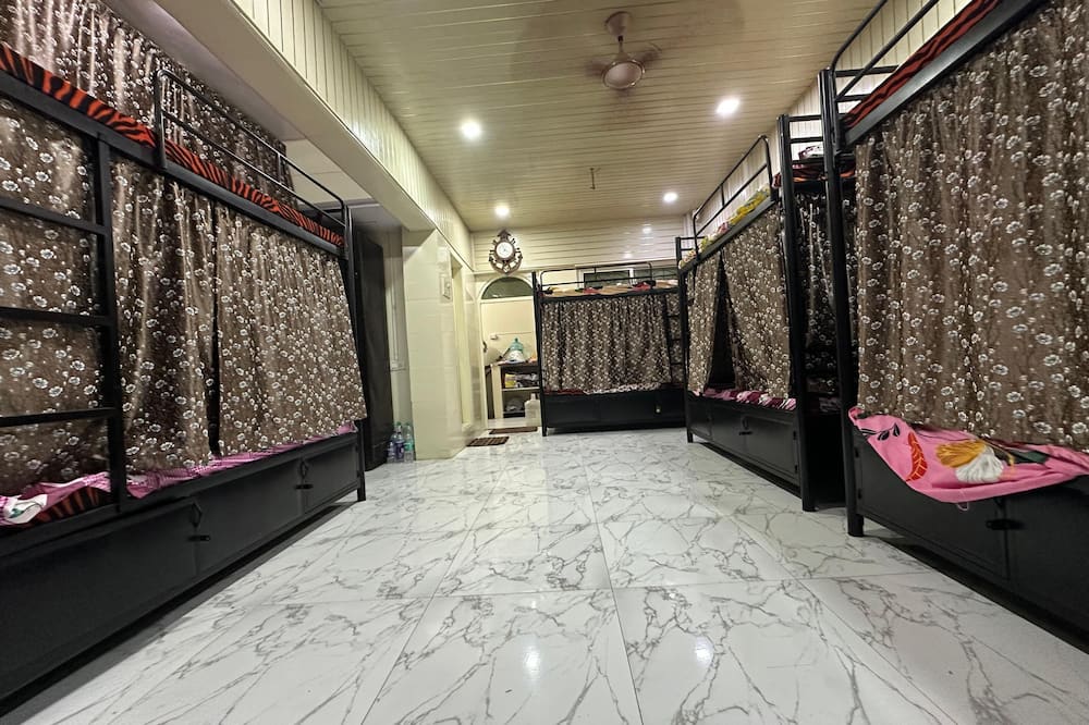 Balaji Dormitory In Andheri