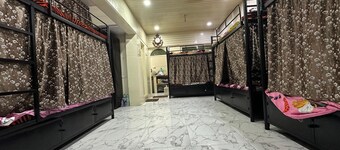 Balaji Dormitory In Andheri
