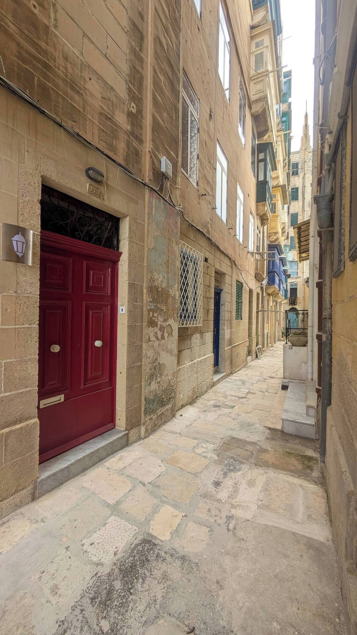 Apartment, 1 Bedroom, Smoking, City View | Property entrance