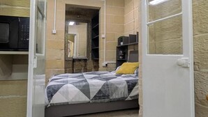 Apartment, 1 Bedroom, Smoking, City View | 1 bedroom - Apartment in Valletta by Ruwts (Valletta)