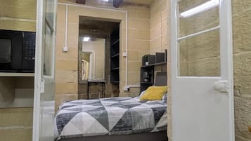 Apartemen, 1 kamar tidur, Boleh Merokok, pemandangan kota | 1 kamar tidur