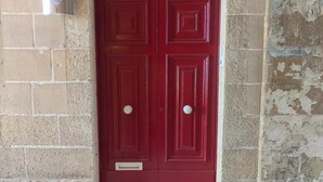 Exterior detail - Apartment in Valletta by Ruwts (Valletta)