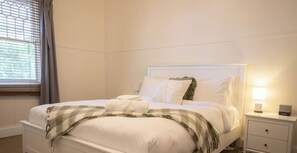 2 Schlafzimmer, Bügeleisen/Bügelbrett, kostenloses WLAN