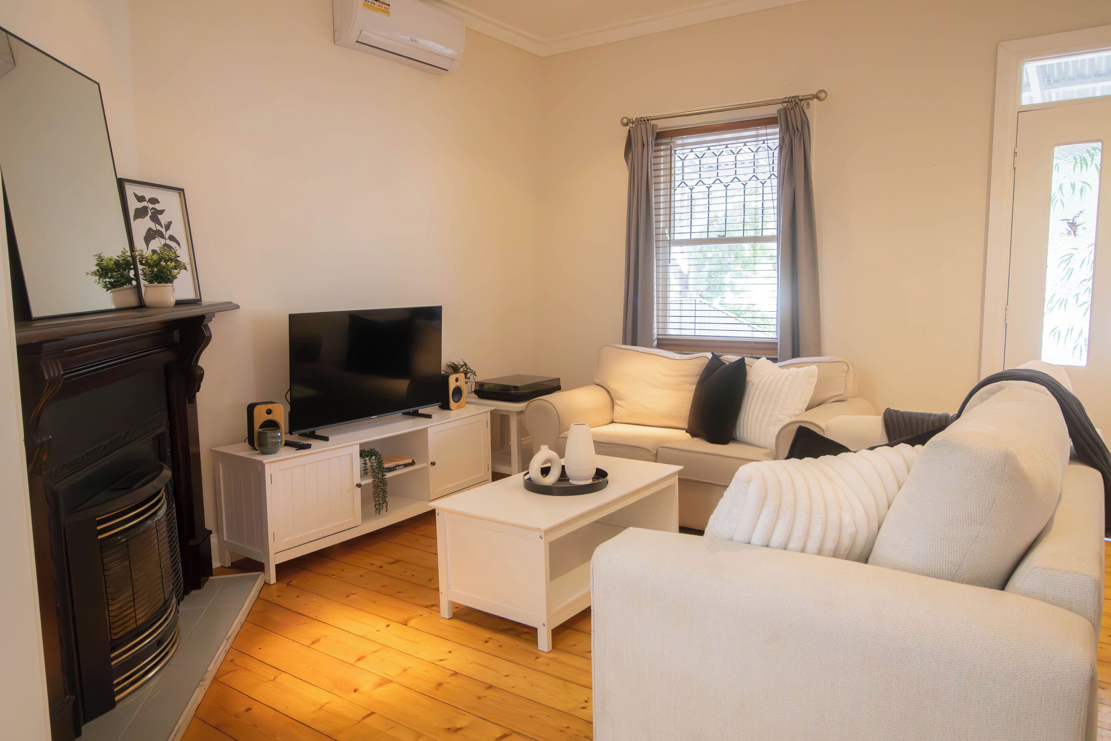 TV, fireplace, offices