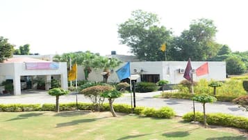 Fachada da propriedade