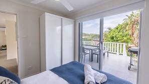 5 chambres, fer et planche à repasser, lit parapluie, Wi-Fi gratuit