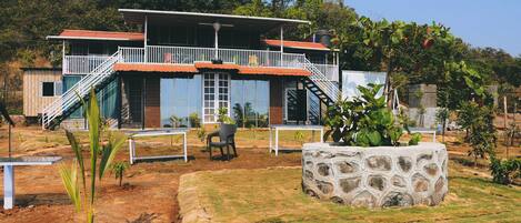 Mặt tiền nơi lưu trú