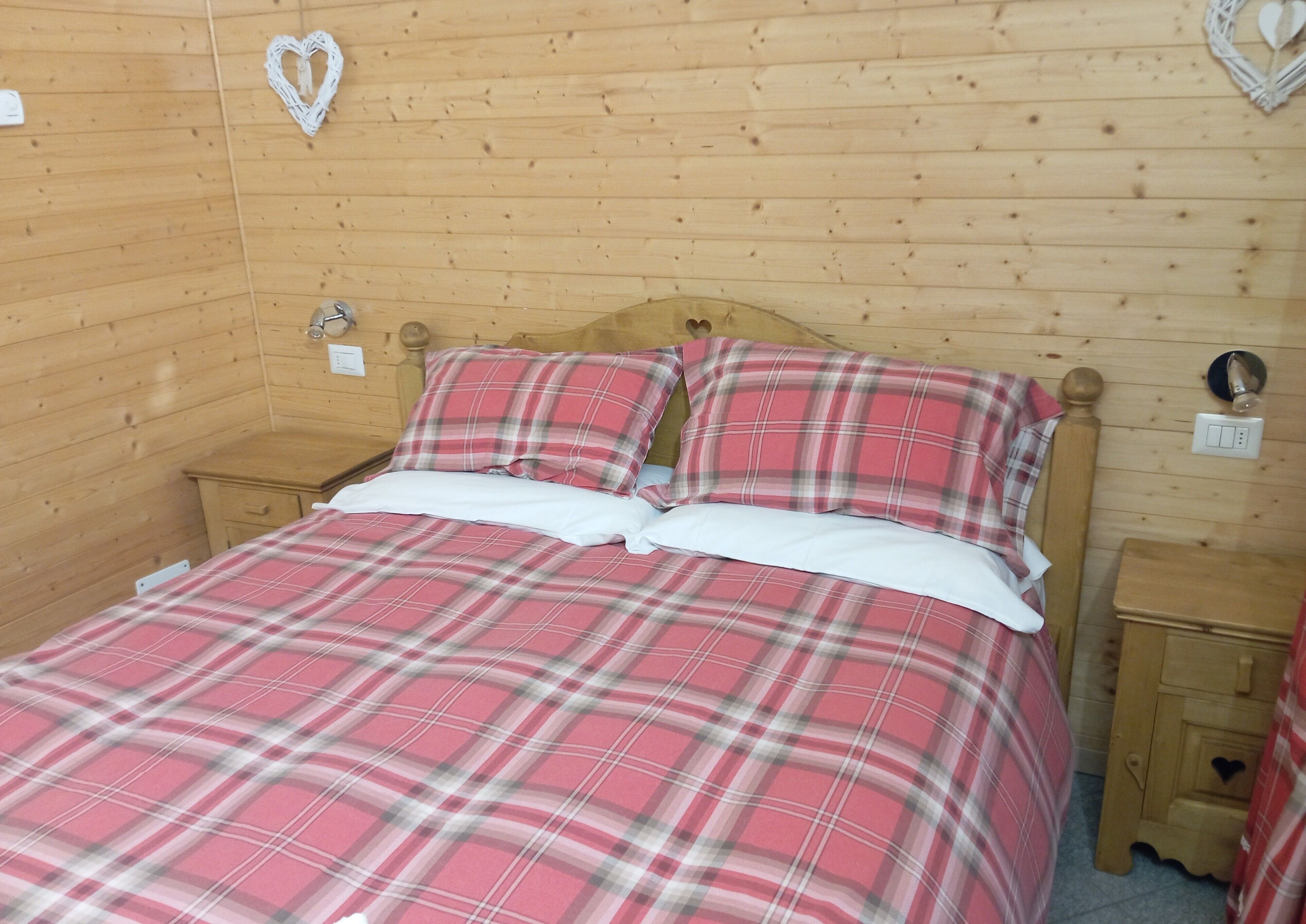 2 間睡房、熨斗/熨衫板、Wi-Fi、床單