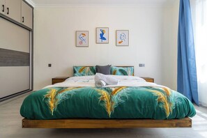 Iron/ironing board, free WiFi, bed sheets, wheelchair access