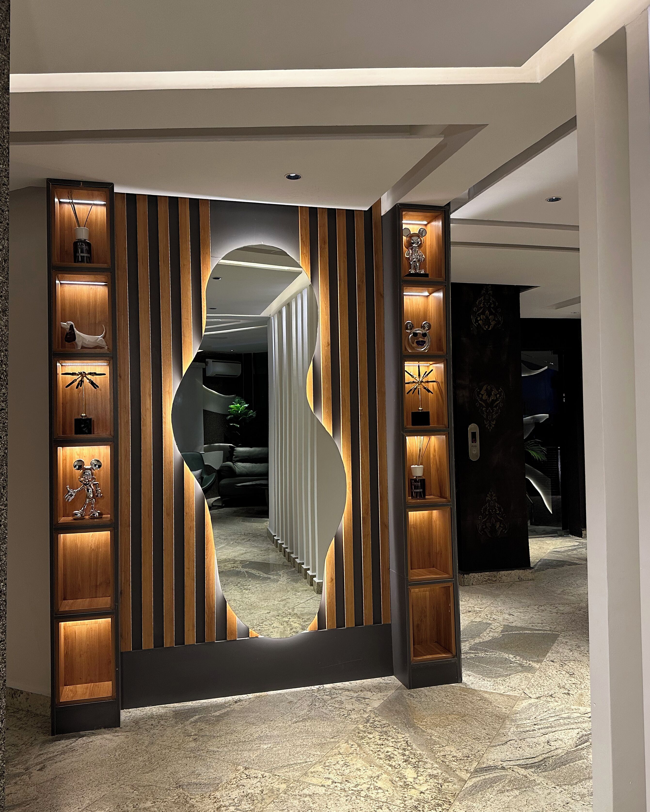 ฝ่ายต้อนรับ