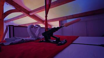 1 slaapkamer, een strijkplank/strijkijzer, wifi, beddengoed