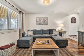 Smart TV, fireplace, video games, offices