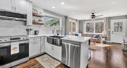 Peaceful 3BR Escape With National Forest Access
