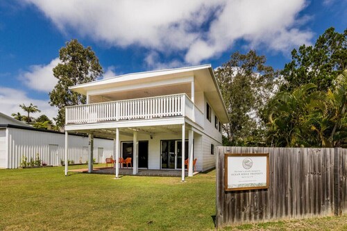 A Lure - 100m to Main Beach!