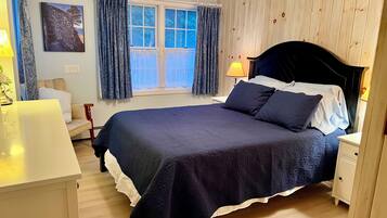 2 slaapkamers, een strijkplank/strijkijzer, gratis wifi, beddengoed