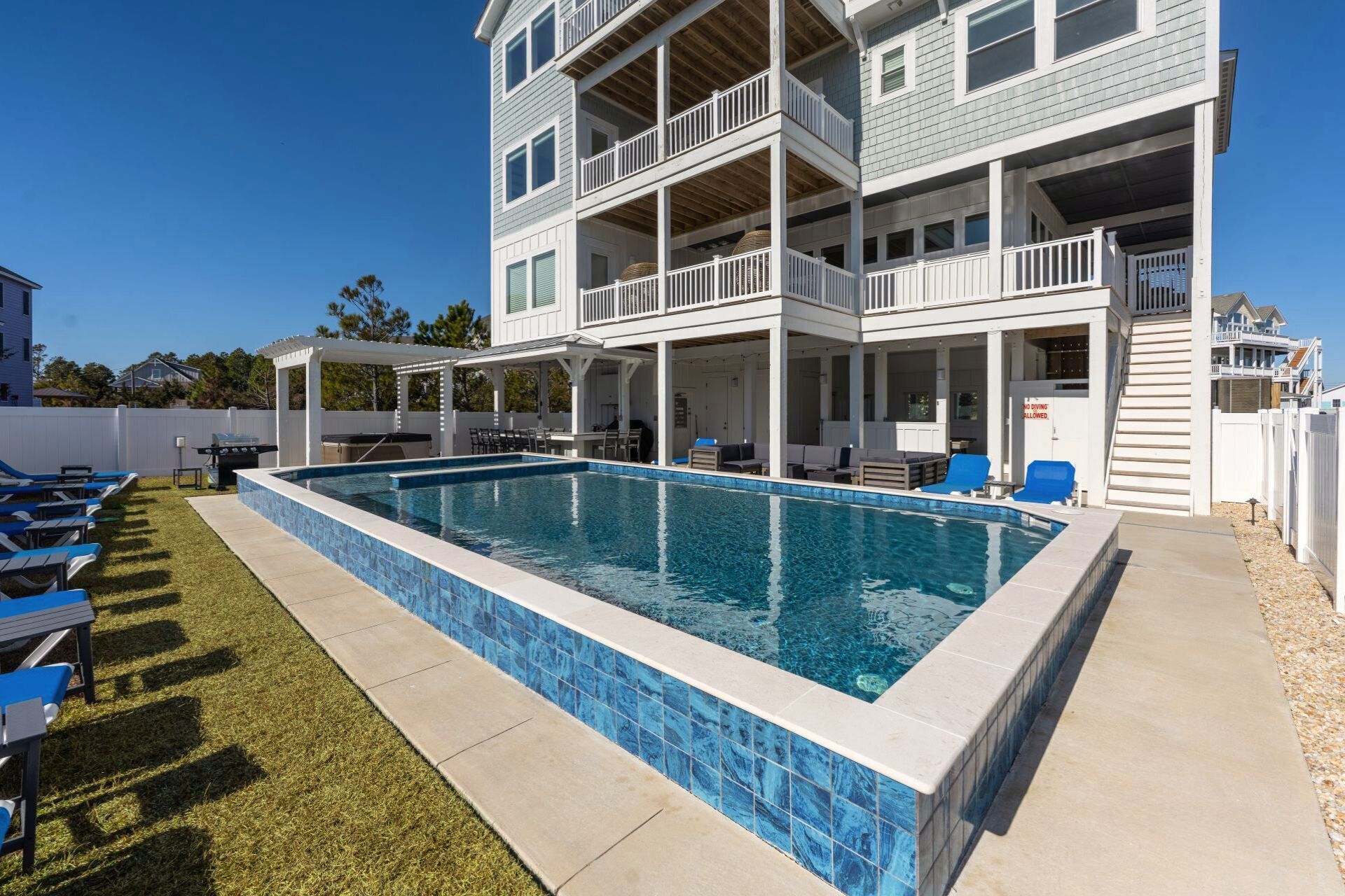 Een verwarmd zwembad