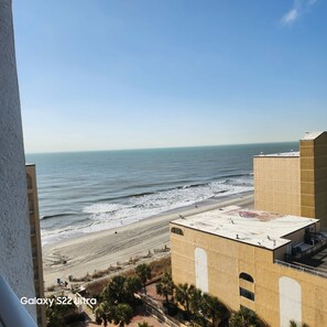 Beach nearby - Oceanview Efficiency DW1201 (Myrtle Beach)