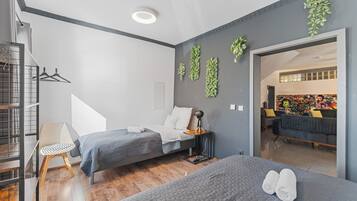 6 chambres, bureau, lit parapluie, Wi-Fi