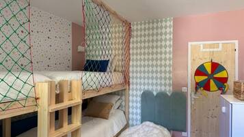 3 bedrooms, iron/ironing board, travel crib, WiFi