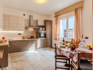 Microwave, oven, dishwasher, highchair