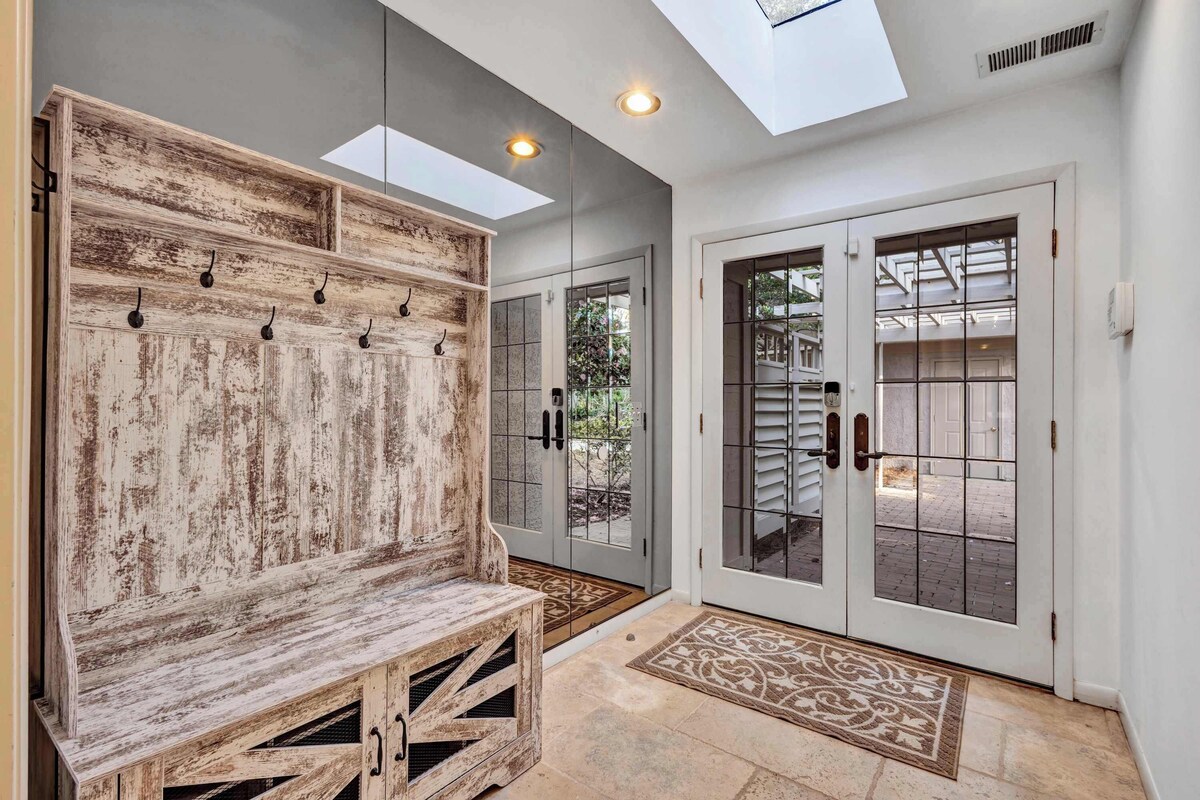 Marsh Oasis Stunning Family 4 BR Sea Pines w Hot Tub