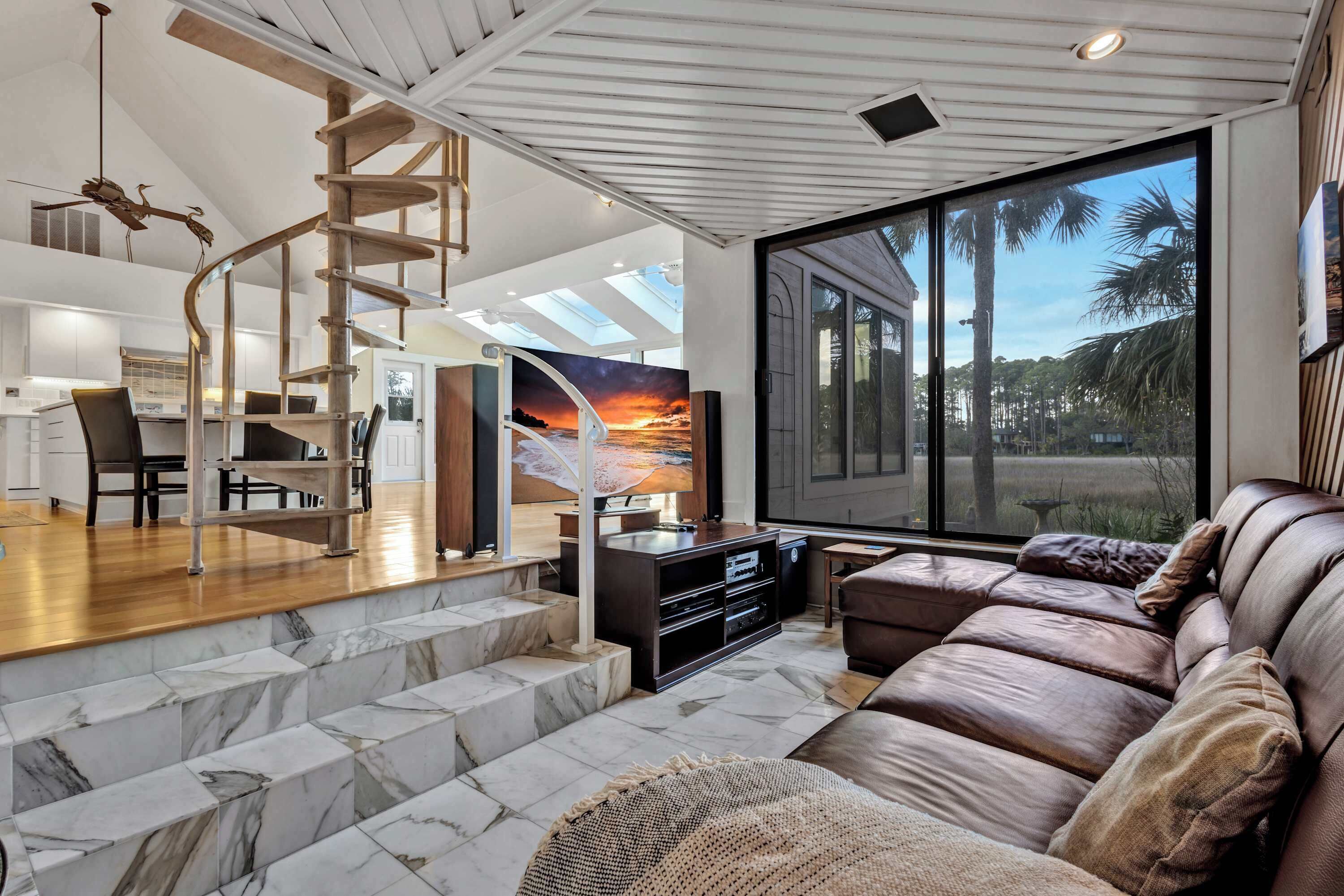 TV, offices