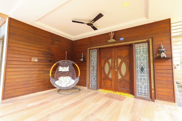 Deluxe Apartment, 2 Bedrooms | Terrace/patio