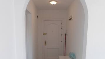 Apartamento, 2 quartos, para fumantes, terraço | Parte interna