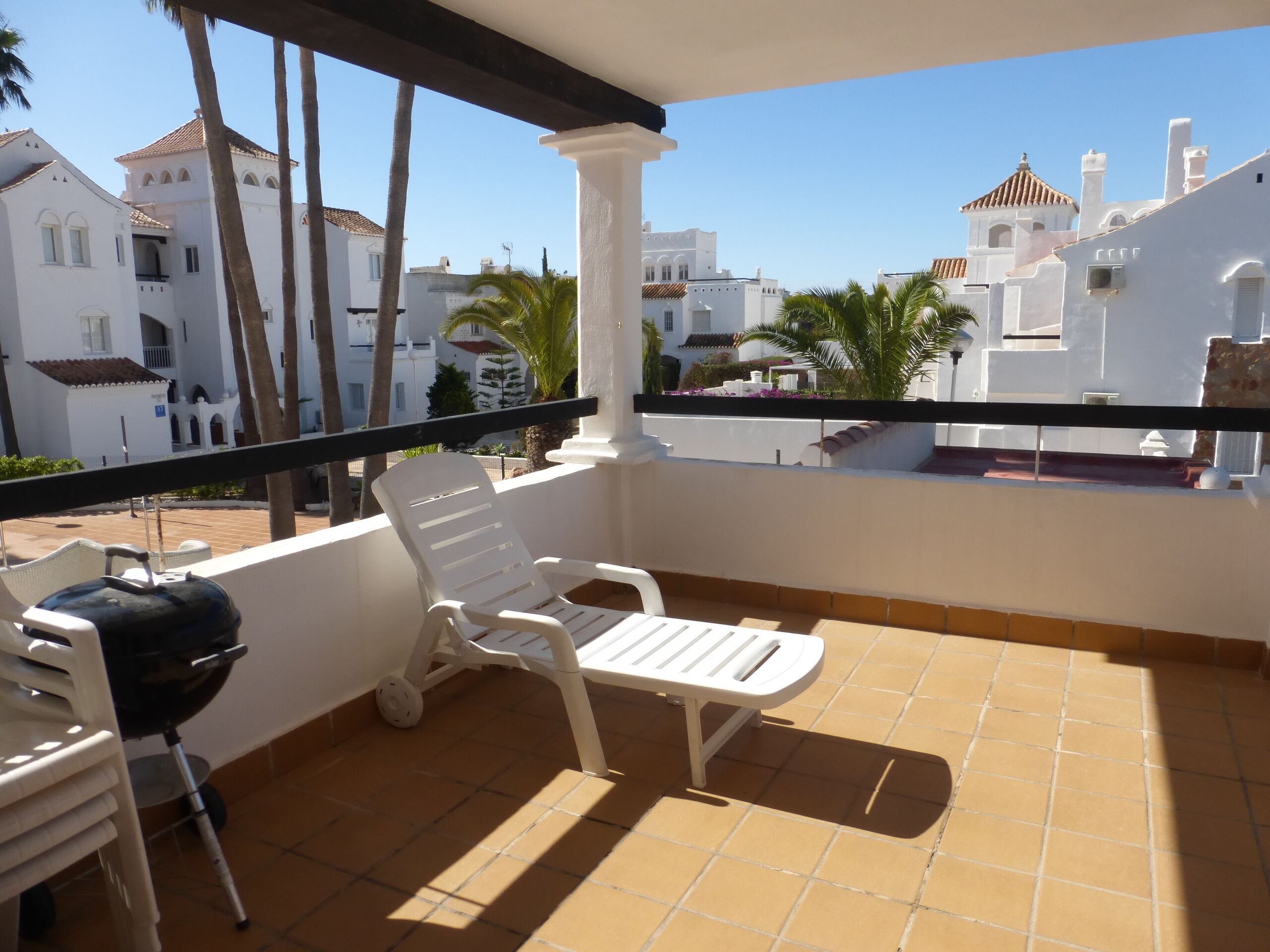 Apartamento, 2 habitaciones, fumadores, terraza | Balcón