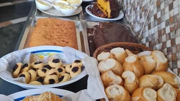 Desayuno bufé gratuito y diario