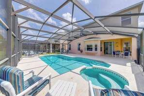 Outdoor pool, a heated pool - ⭐⭐ Superior & Spacious 4 Bed 3 Bath | Private Conservation View | Mins to WDW⭐⭐ (Davenport)