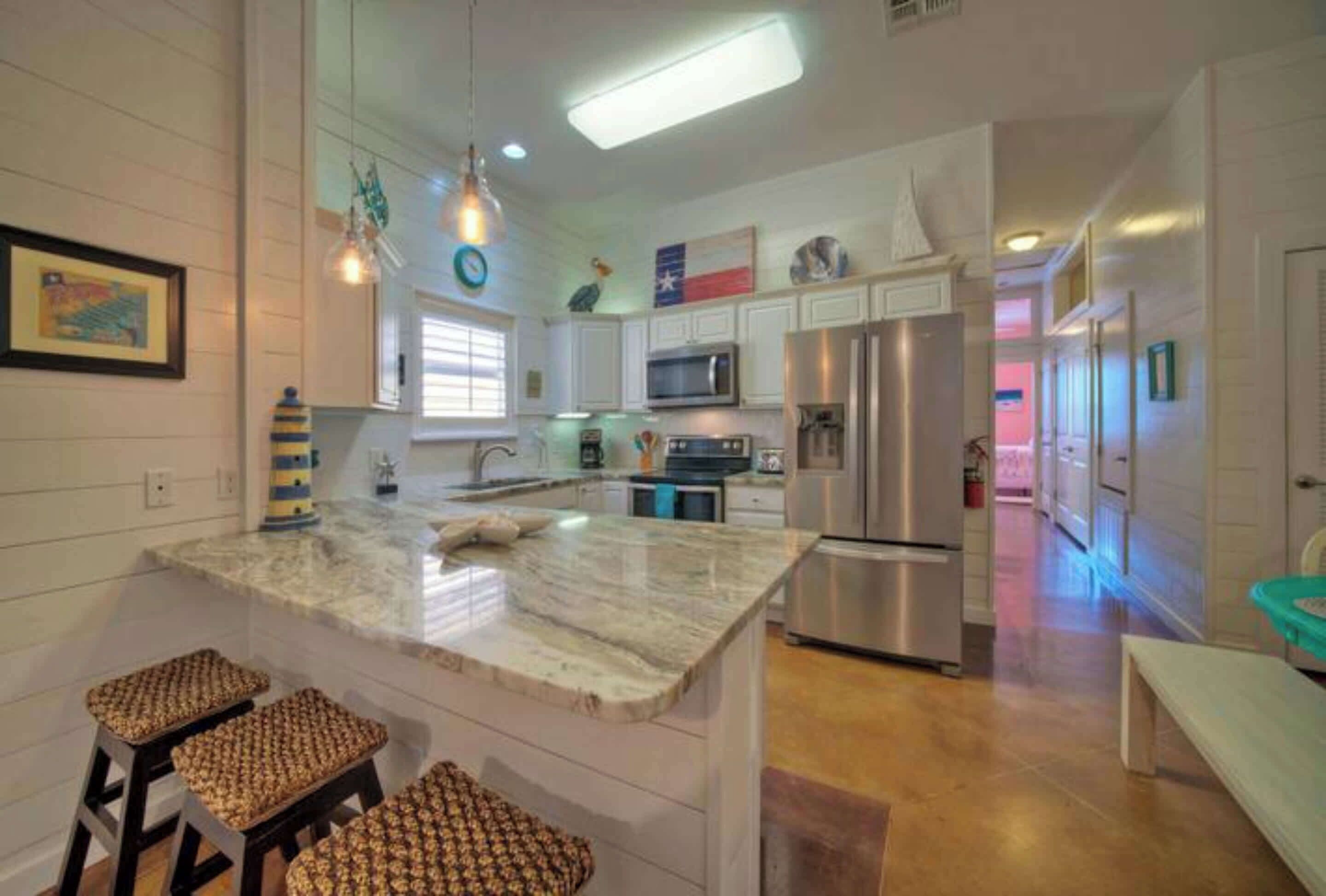 冰箱、微波炉、烤箱、炉灶