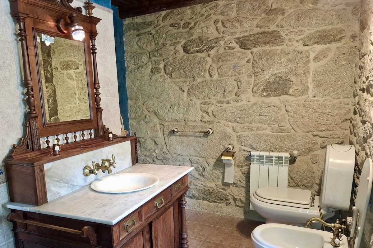 Superior Double Room, Garden View | Bathroom