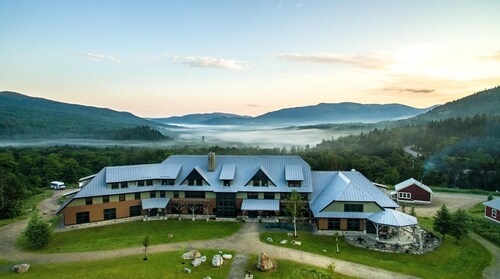 Bretton Woods, Free Hiker Breakfast, Hike/Ski Trail Access, Shared Bath