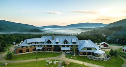 Crawford Notch, Free Hiker Breakfast, Gear Library, Hiker Shuttle, Shared Bath
