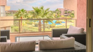Property grounds - Luxury 2BD in Prestigia Jade  : Pool & Golf View (Marrakech)