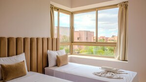 2 bedrooms, in-room safe, WiFi (free), bed sheets - Luxury 2BD in Prestigia Jade  : Pool & Golf View (Marrakech)