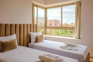 2 bedrooms, in-room safe, free WiFi, bed sheets - Luxury 2BD in Prestigia Jade : Pool & Golf View (Marrakech)
