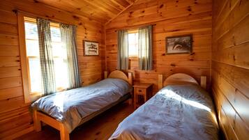 2 bedrooms, bed sheets