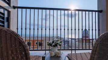 Sole Casa Kiss Bridge View Studio | Balcony