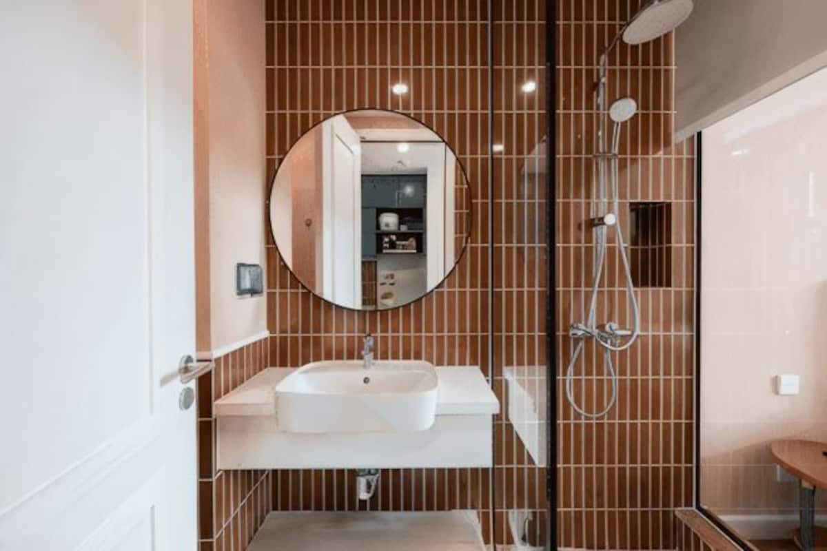 Kamar mandi | Shower, pengering rambut, dan handuk